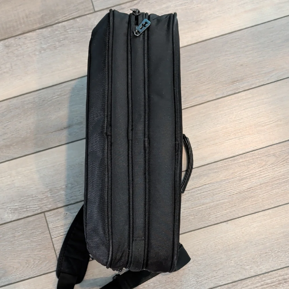 Professional Black Laptop Briefcase with Padded Shoulder Strap